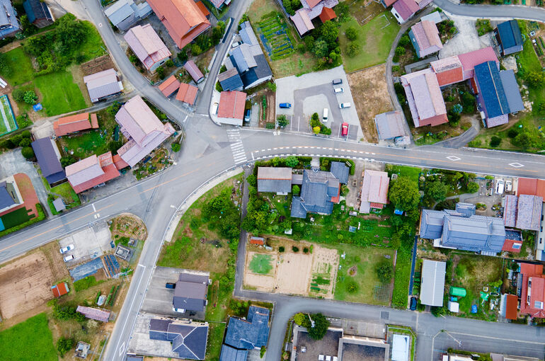 YATN7102DJI_00191708_TP_V